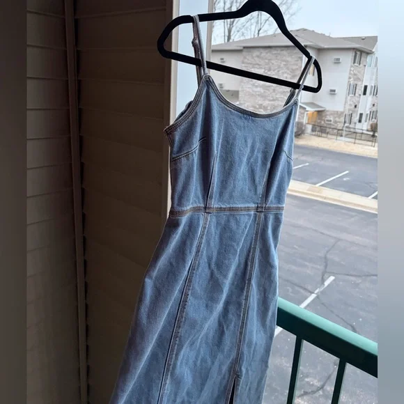 🆕Steve Madden Denim Midi Dress Size 2,4 Blue Jean Bodycon Slit Casual Chic Party - Picture 5 of 16
